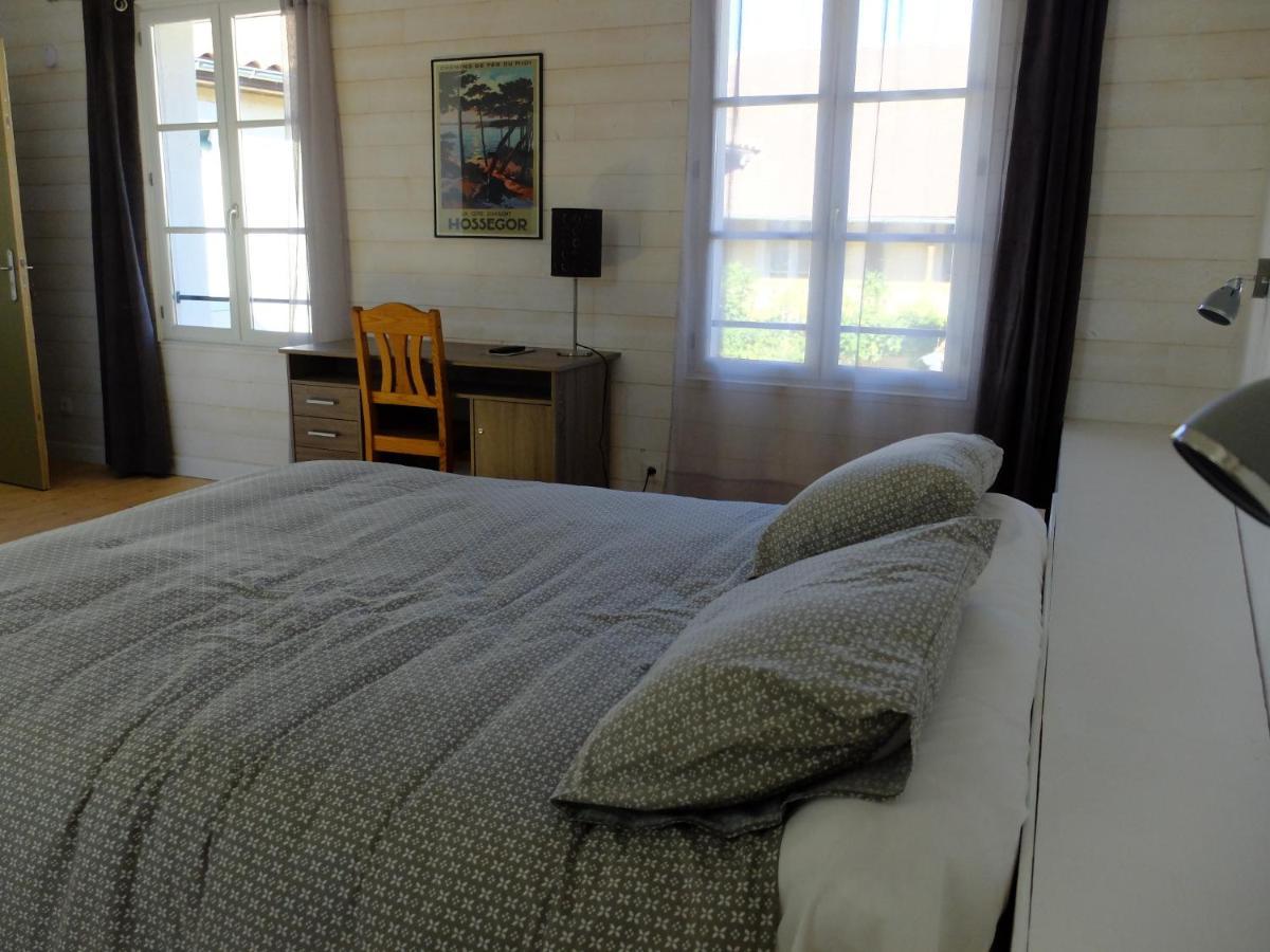 De L'autre Côté Bed & Breakfast *